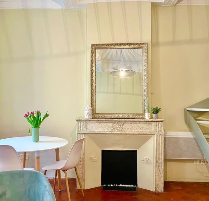 Studio Au Coeur D'Aix Apartment Aix-en-Provence Bagian luar foto